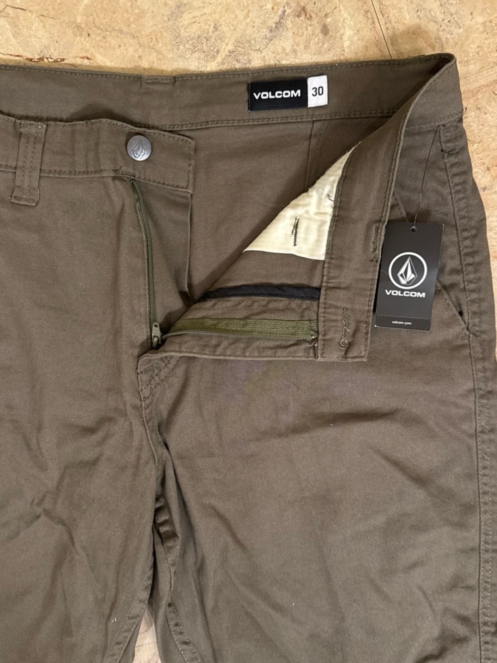 Volcom Men's Olive Chino Flat-Front Pants